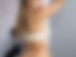 Lunita Chetcuti's Live Sex Cam Show