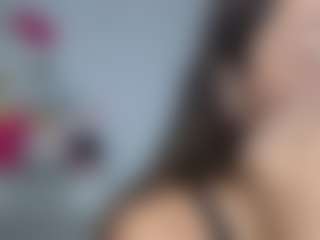 Lunita Chetcuti's Live Sex Cam Show