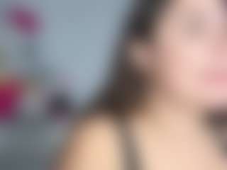 Lunita Chetcuti's Live Sex Cam Show