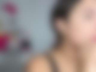 Lunita Chetcuti's Live Sex Cam Show
