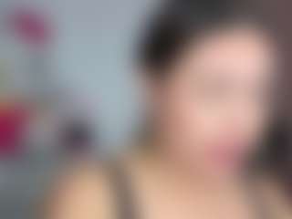 Lunita Chetcuti's Live Sex Cam Show