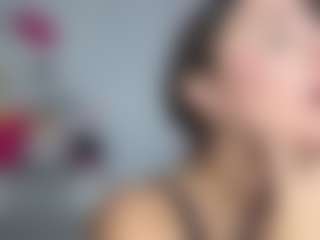 Lunita Chetcuti's Live Sex Cam Show