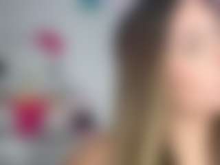 Live cam show with Lunita Chetcuti - Big Tits on Camsoda