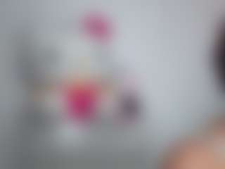 Lunita Chetcuti's Live Sex Cam Show