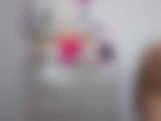 Lunita Chetcuti's Live Sex Cam Show