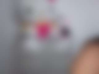 Lunita Chetcuti's Live Sex Cam Show