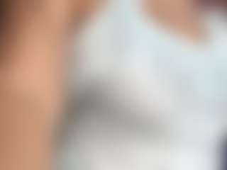 Lunita Chetcuti's Live Sex Cam Show