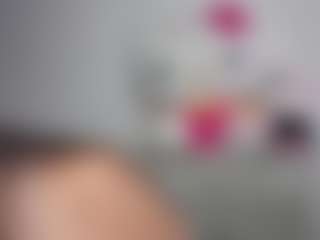 Lunita Chetcuti's Live Sex Cam Show