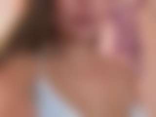 Lunita Chetcuti's Live Sex Cam Show