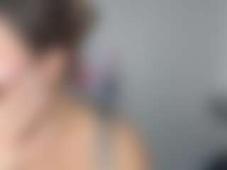 Lunita Chetcuti's Live Sex Cam Show