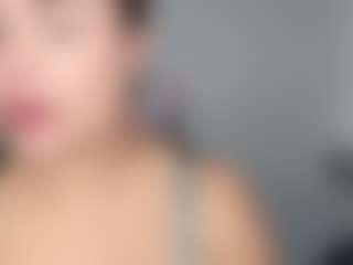 Lunita Chetcuti's Live Sex Cam Show