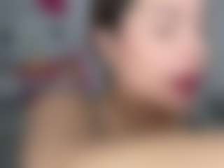Lunita Chetcuti's Live Sex Cam Show