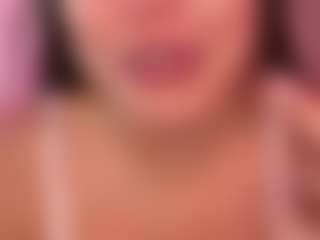Lunita Chetcuti's Live Sex Cam Show