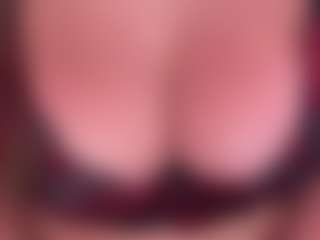 Lunita Chetcuti's Live Sex Cam Show