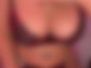 Live cam show with Lunita Chetcuti - Mobile on iamadamtest123.com