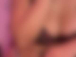 Lunita Chetcuti's Live Sex Cam Show