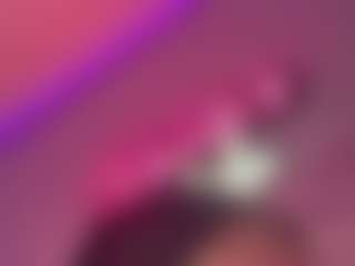 Lunita Chetcuti's Live Sex Cam Show
