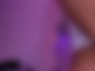 Lunita Chetcuti's Live Sex Cam Show