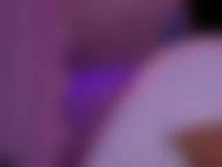Lunita Chetcuti's Live Sex Cam Show