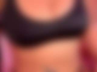 Lunita Chetcuti's Live Sex Cam Show