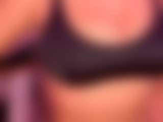 Lunita Chetcuti's Live Sex Cam Show