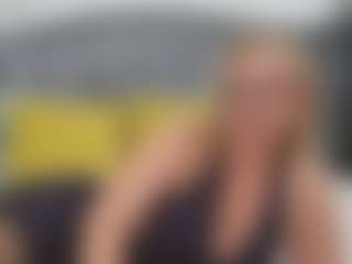 Live cam show with NathaliaNat - Naked on UwU Esports