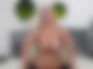 Live cam show with NathaliaNat - Amateur Mature on SpunkLive