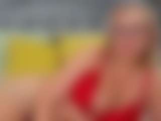 Live cam show with NathaliaNat - Spy Mature on Camsoda
