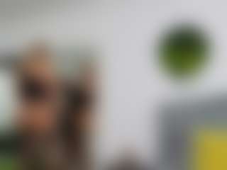 NathaliaNat MILF webcam performer live streaming