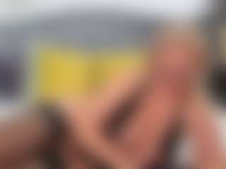 NathaliaNat MILF webcam performer live streaming