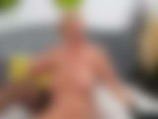 Live cam show with NathaliaNat - Dildo Or Vibrator on AdultVida.com