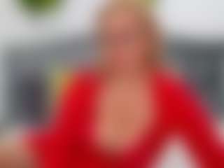 Live cam show with NathaliaNat - Mature on CamClone