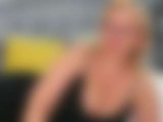 NathaliaNat MILF webcam performer live streaming