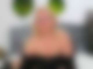 Live cam show with NathaliaNat - Blonde Hair HD on Instabang