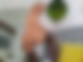 Live cam show with NathaliaNat - Handjob on TastyBlacksLive