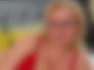 Live cam show with NathaliaNat - Striptease on Latina Girls