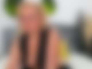 Live cam show with NathaliaNat - Blonde Hair MILF on Camsoda