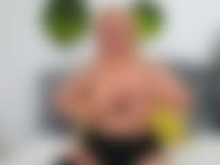 Live cam show with NathaliaNat - Brown Eyes MILF on xheatlive.com