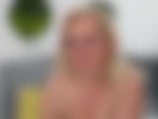 NathaliaNat MILF webcam performer live streaming