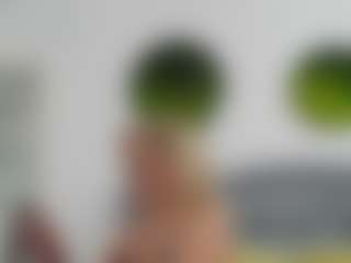 NathaliaNat MILF webcam performer live streaming