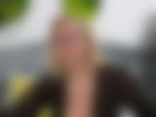 NathaliaNat MILF webcam performer live streaming