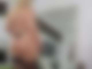 NathaliaNat MILF webcam performer live streaming