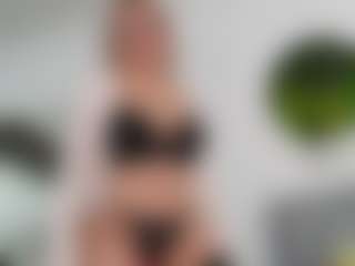 NathaliaNat MILF webcam performer live streaming