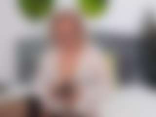 NathaliaNat MILF webcam performer live streaming