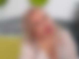 NathaliaNat MILF webcam performer live streaming