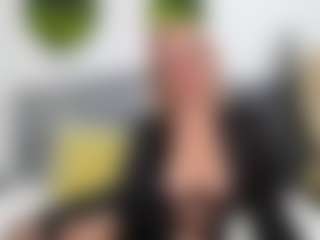NathaliaNat MILF webcam performer live streaming