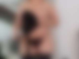NathaliaNat MILF webcam performer live streaming