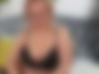 Live cam show with NathaliaNat - Blonde Hair on studioflirtlive.com