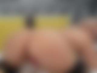 Live cam show with NathaliaNat - Tease Mature on Camsoda