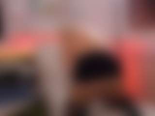 Live cam show with NathaliaNat - Average on CamClone